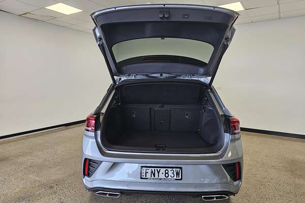 2024 Volkswagen T-Roc 140TSI R-Line D11
