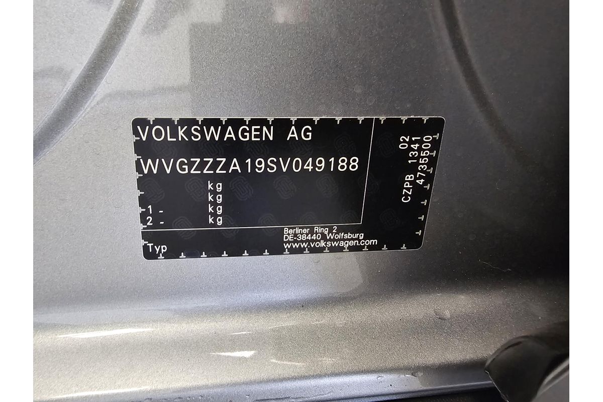2024 Volkswagen T-Roc 140TSI R-Line D11
