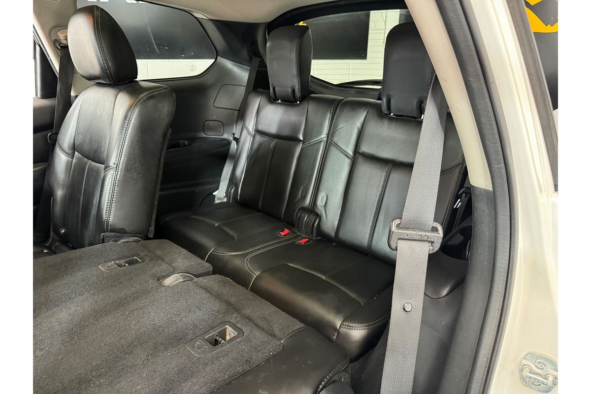 2014 Nissan PATHFINDER TI 3.5L V6 4WD 7 Seater