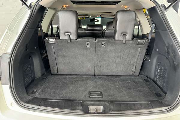 2014 Nissan PATHFINDER TI 3.5L V6 4WD 7 Seater