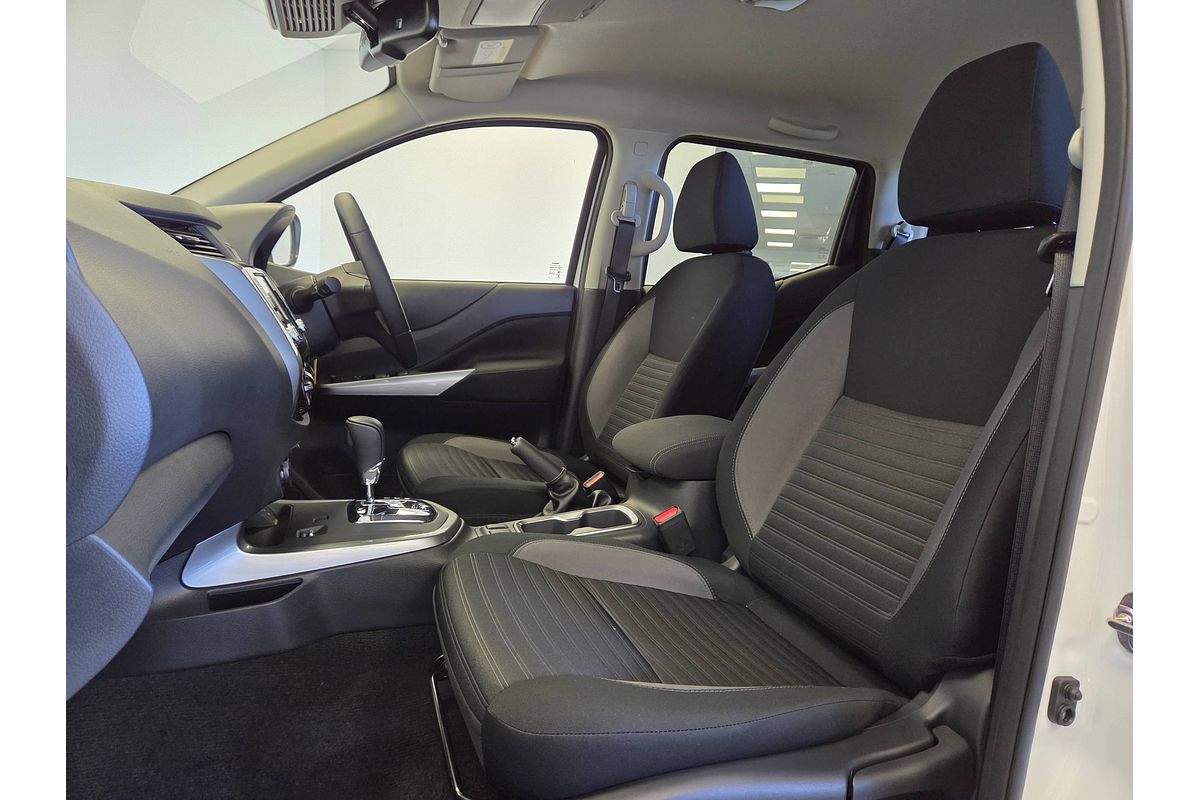 2024 Nissan Navara ST D23 4X4