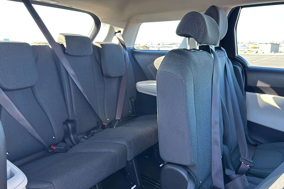 2022 Kia Carnival S KA4