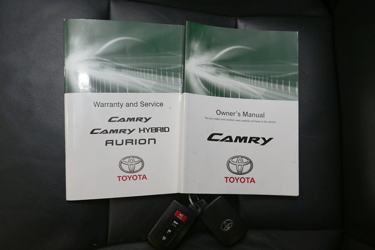 2015 Toyota Camry Atara SL AVV50R