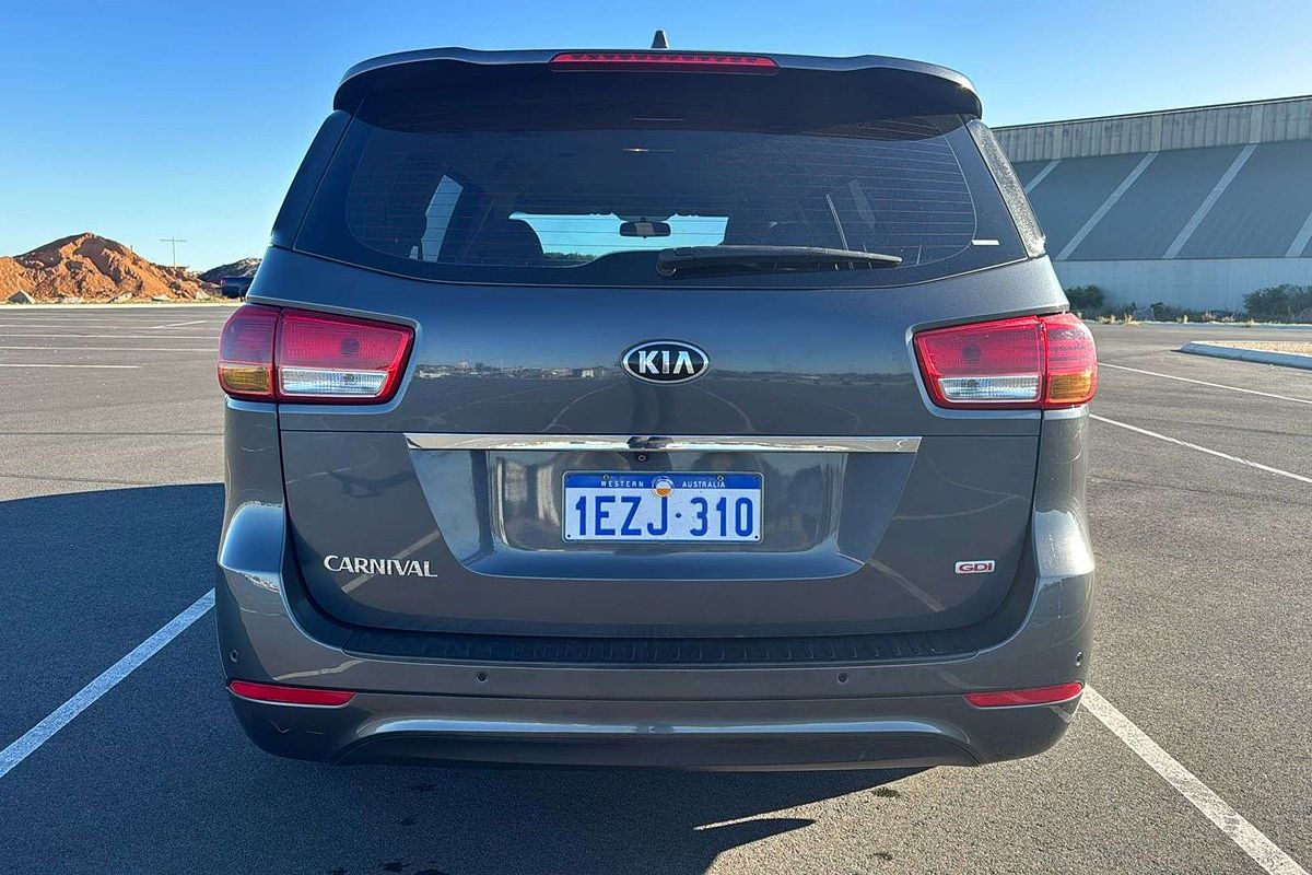 2016 Kia Carnival S YP