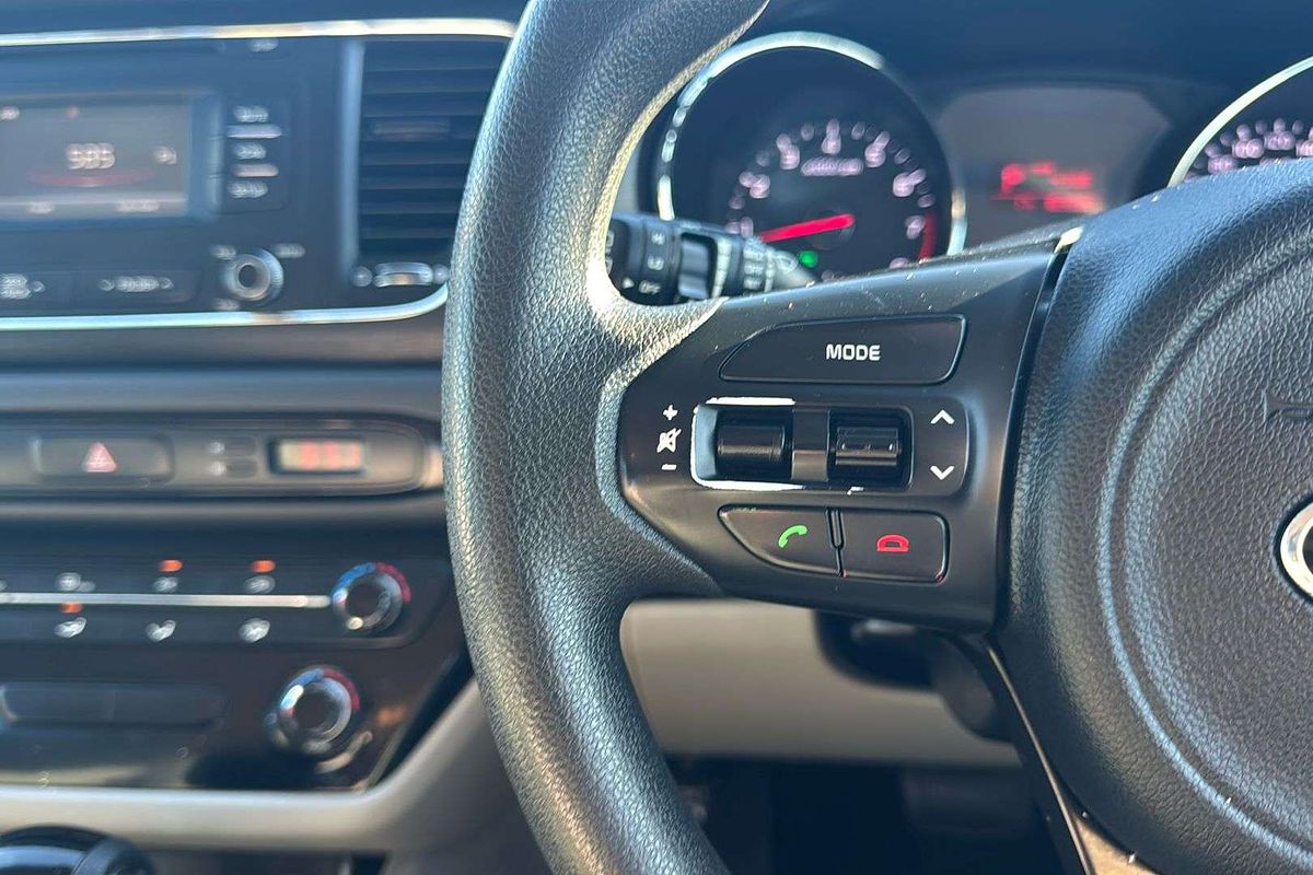 2016 Kia Carnival S YP