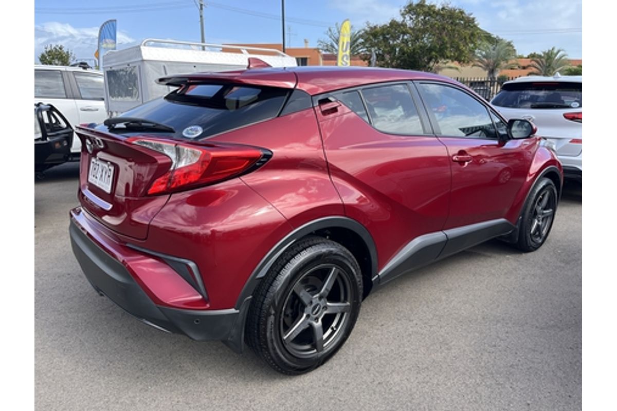 2017 Toyota C-HR NGX10R