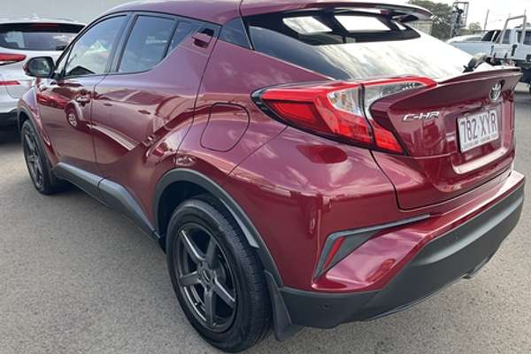 2017 Toyota C-HR NGX10R