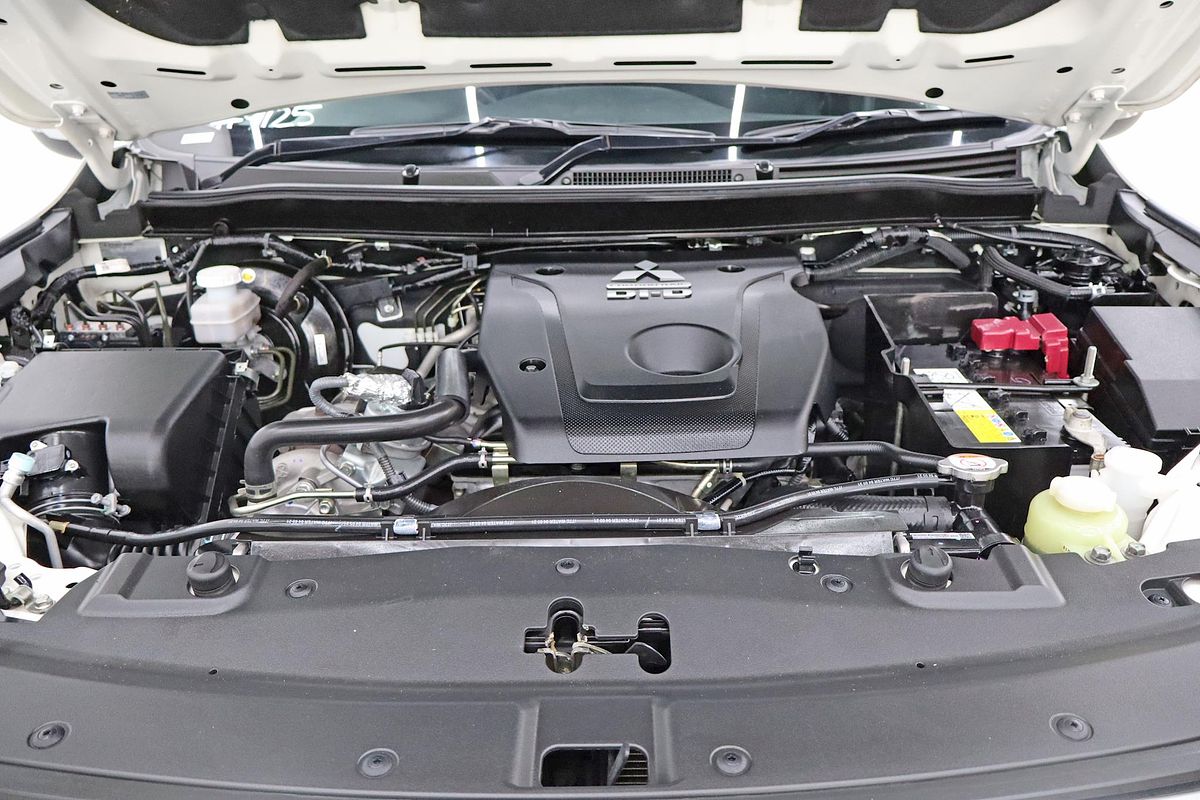 2021 Mitsubishi Triton GLS MR 4X4