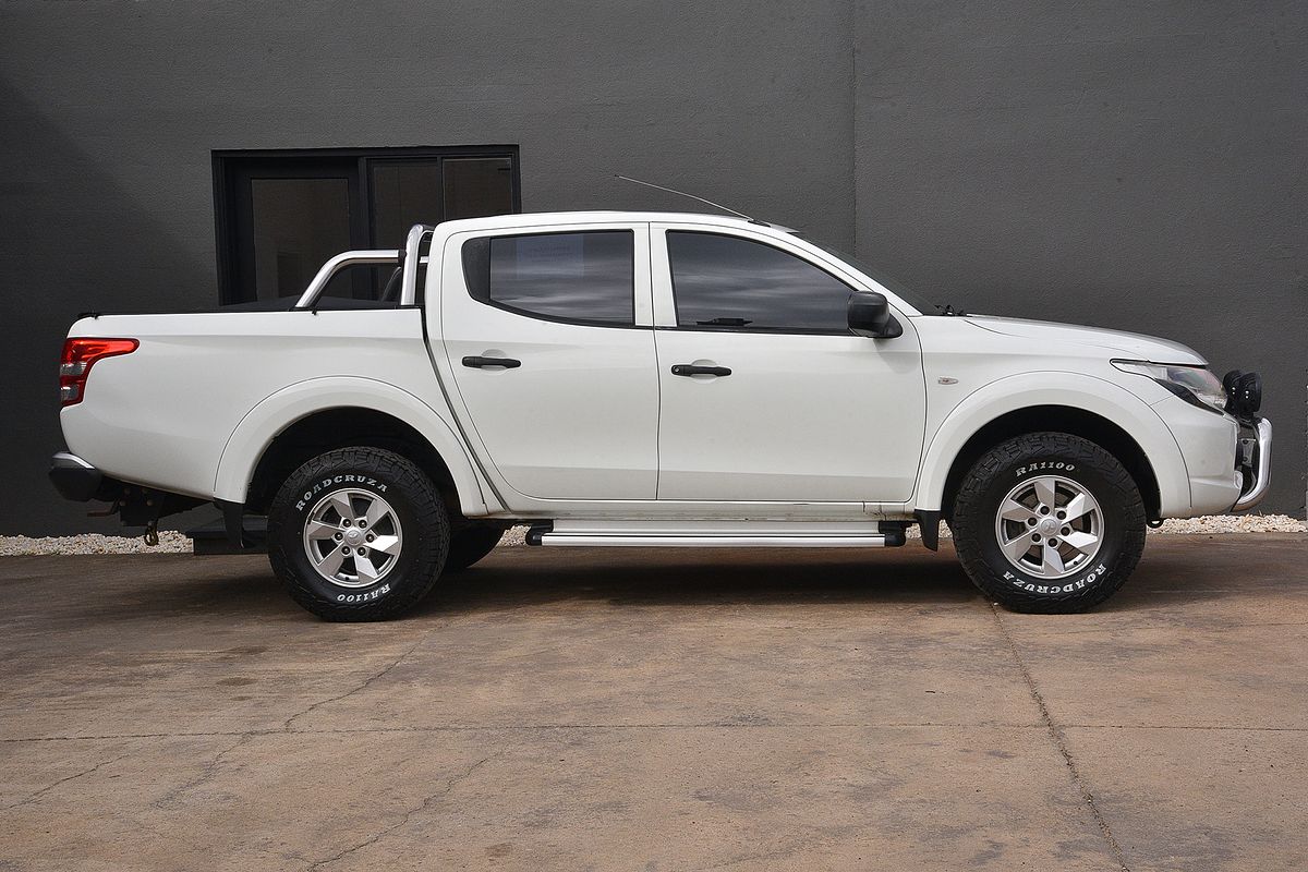 2017 Mitsubishi Triton GLX+ MQ 4X4