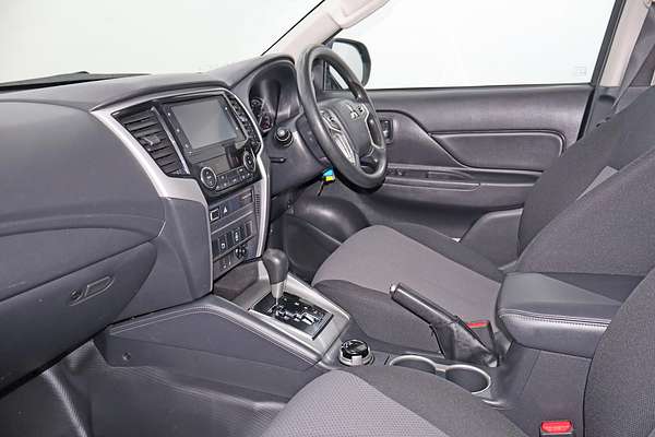 2022 Mitsubishi Triton GLX+ MR 4X4