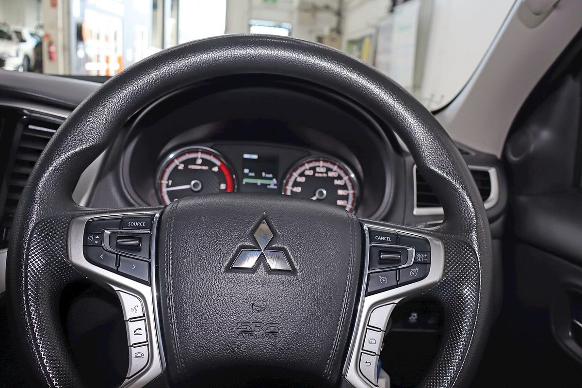 2022 Mitsubishi Triton GLX+ MR 4X4