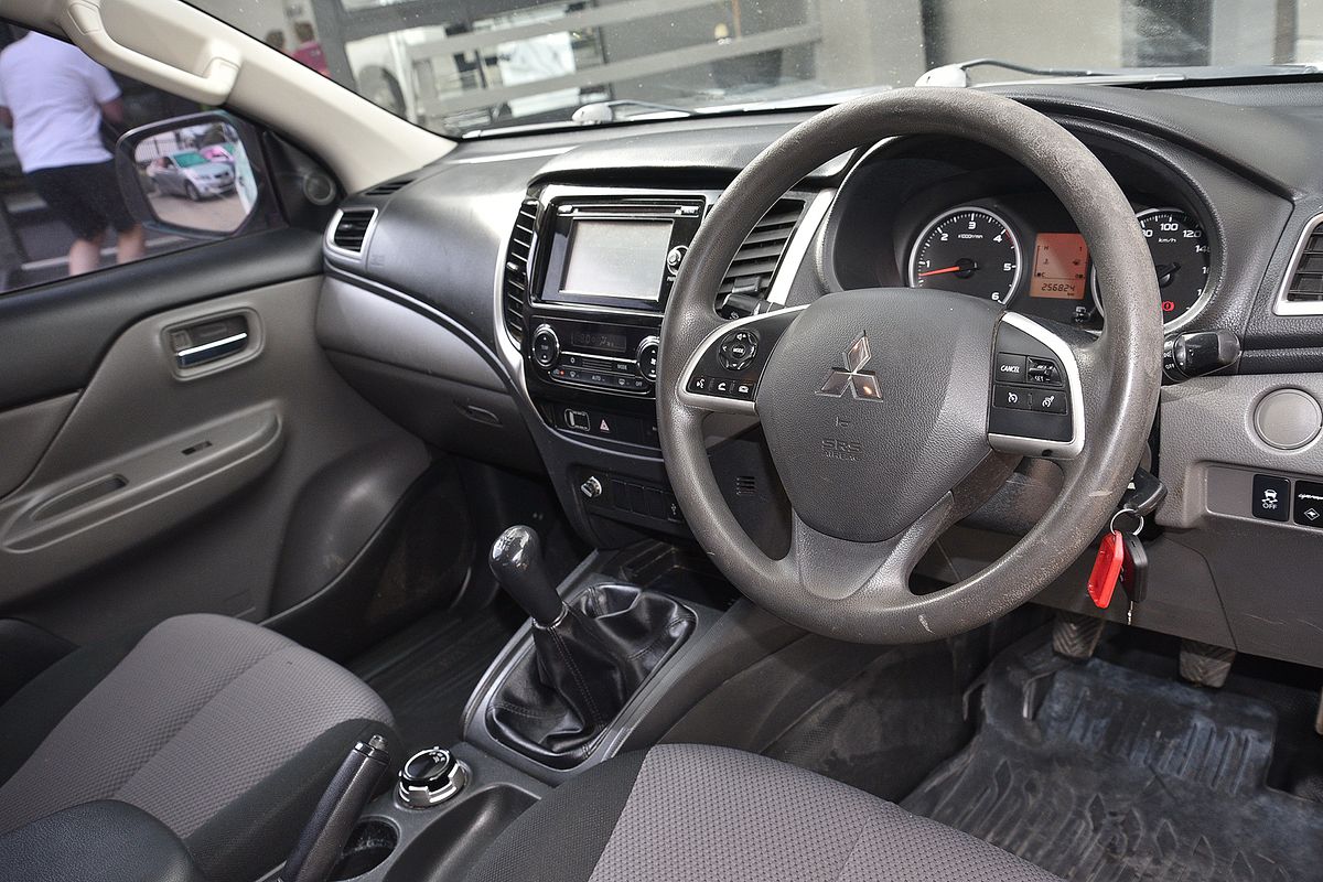 2017 Mitsubishi Triton GLX+ MQ 4X4