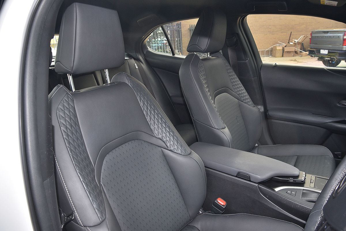 2020 Lexus UX UX200 Luxury MZAA10R
