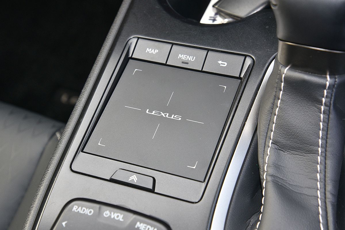 2020 Lexus UX UX200 Luxury MZAA10R