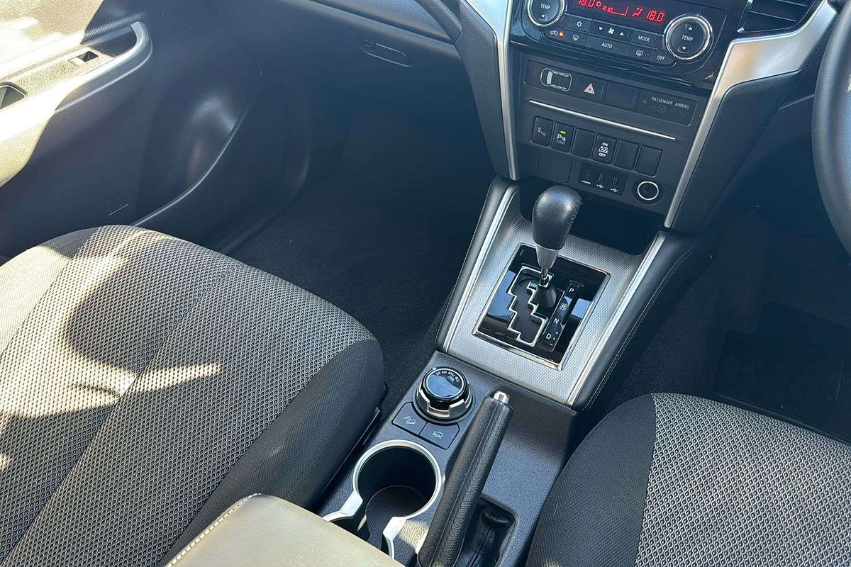 2020 Mitsubishi Triton GLS MR 4X4
