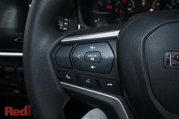 2025 Isuzu MU-X LS-M
