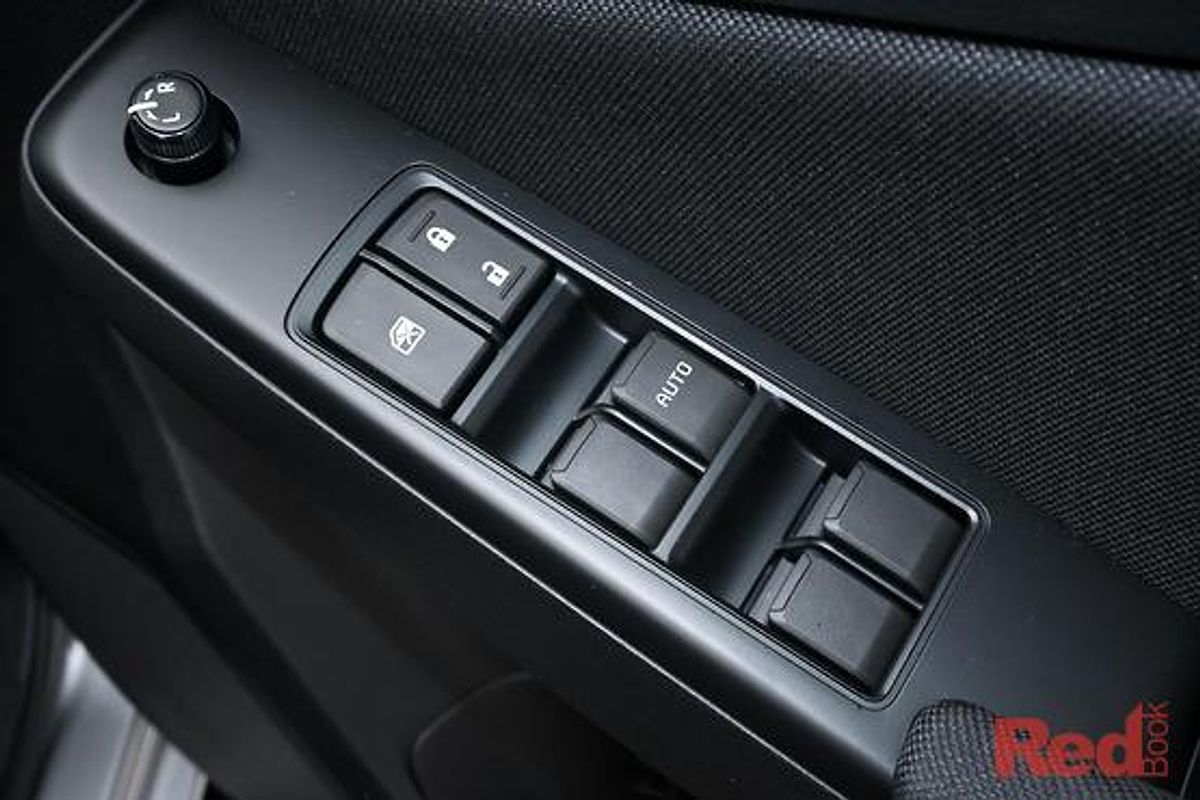 2025 Isuzu MU-X LS-M