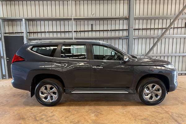 2025 Mitsubishi Pajero Sport GLX QG