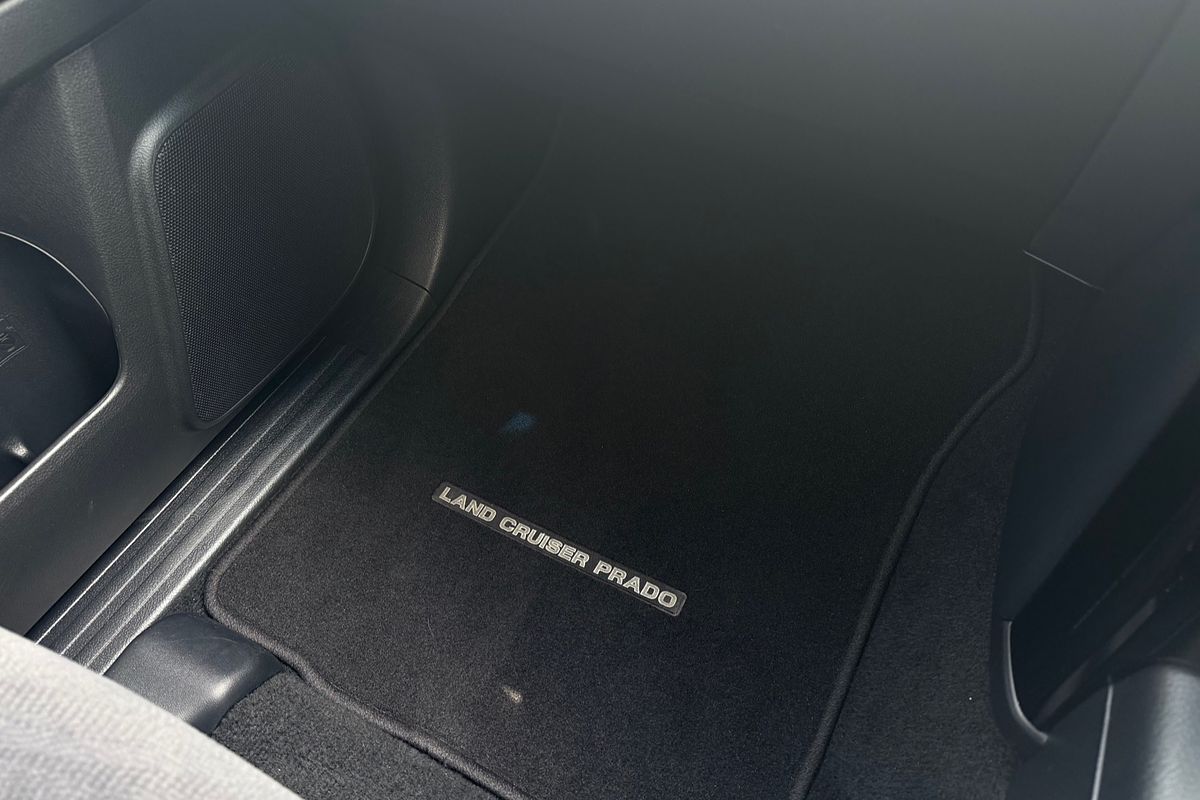 2017 Toyota Landcruiser Prado GXL GDJ150R