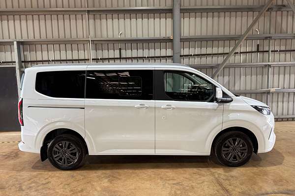 2025 Ford Tourneo Titanium X AV SWB