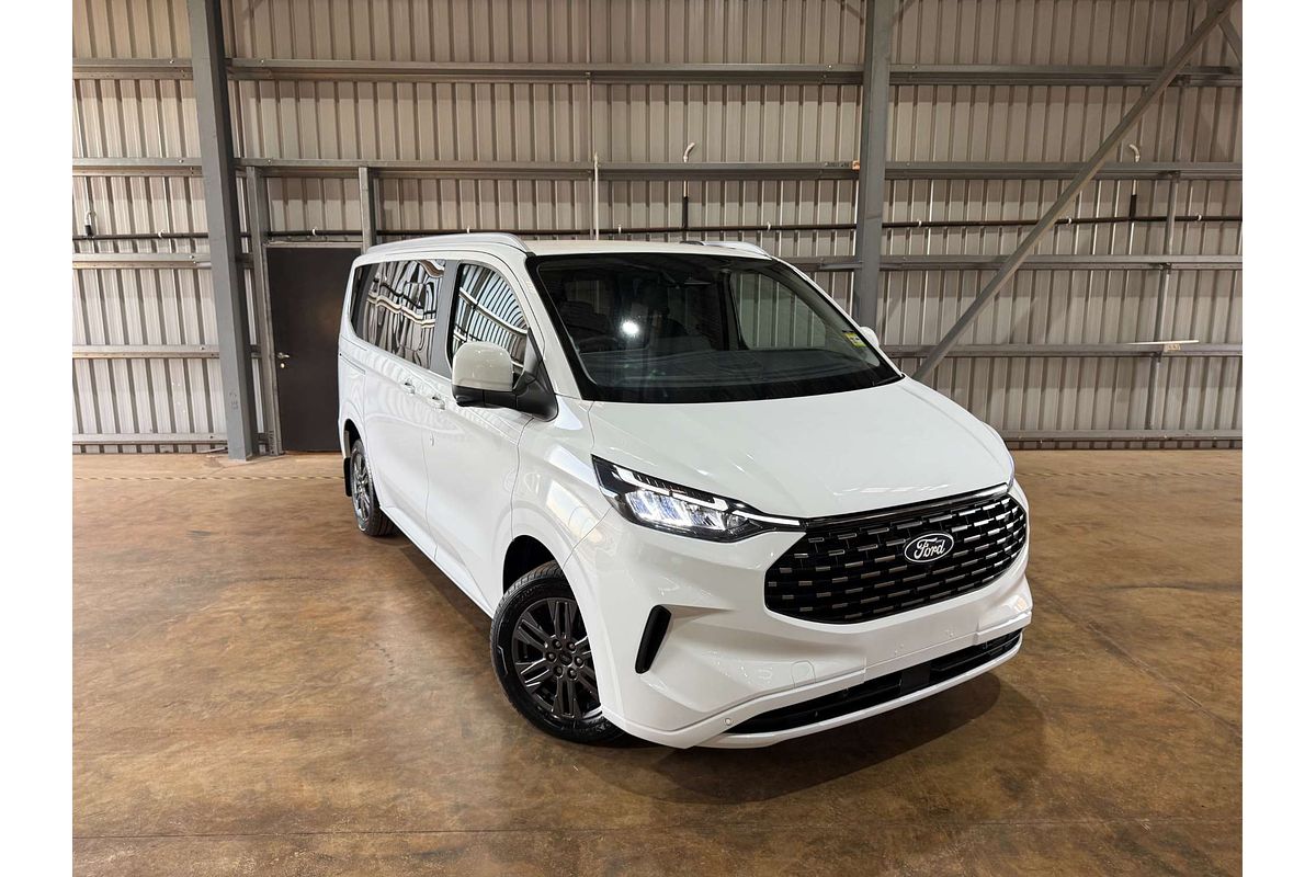 2025 Ford Tourneo Titanium X AV SWB