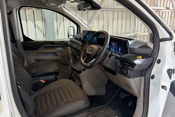 2025 Ford Tourneo Titanium X AV SWB