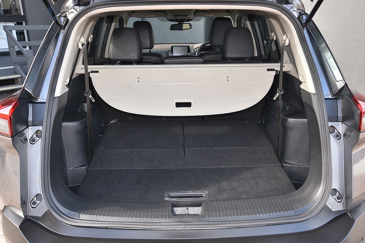 2023 Nissan X-TRAIL ST-L T33
