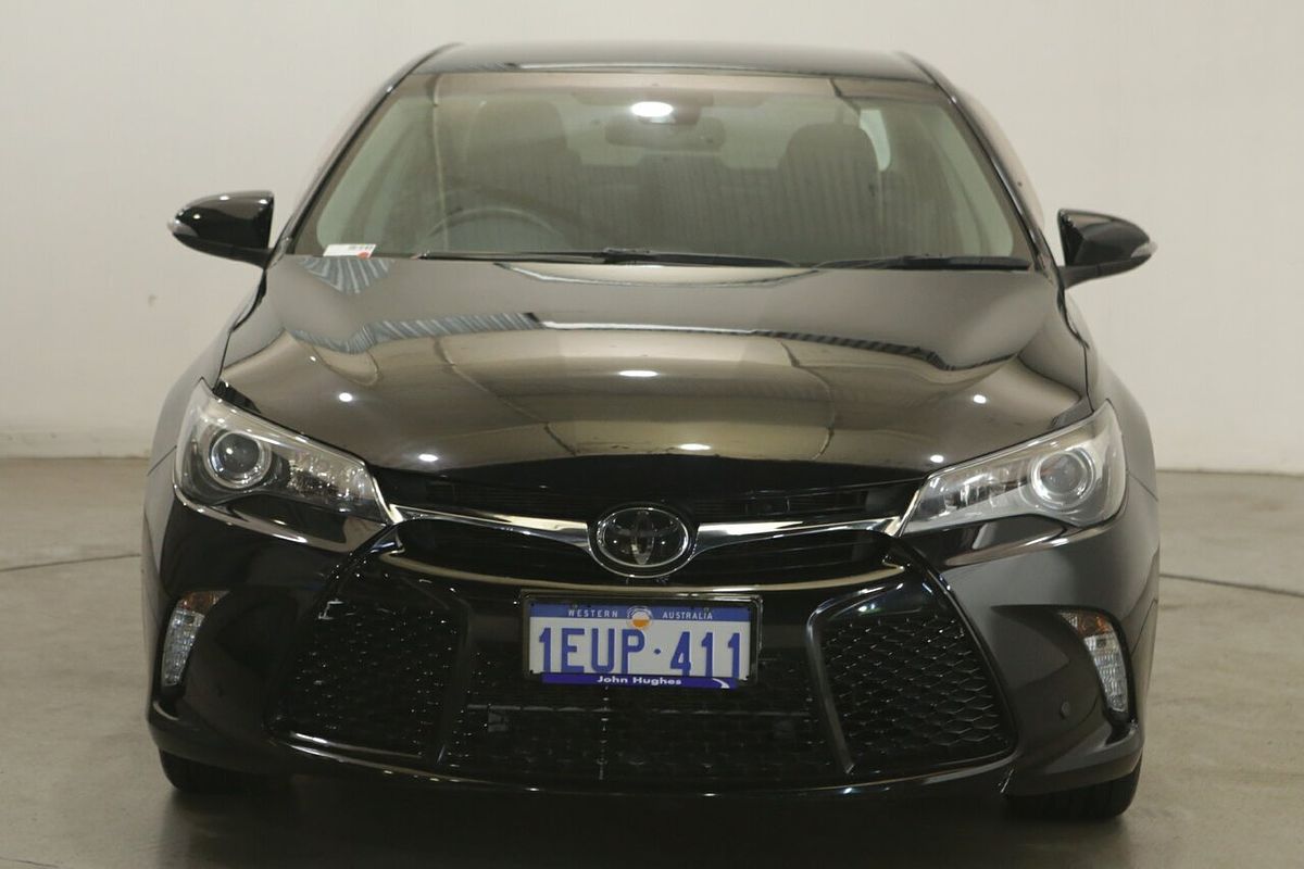 2015 Toyota Camry Atara SL AVV50R