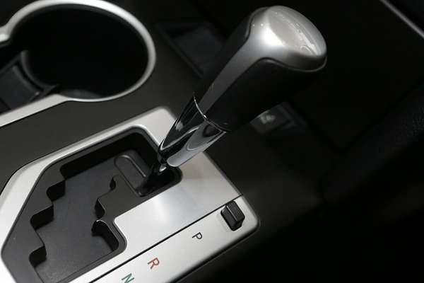 2015 Toyota Camry Atara SL AVV50R