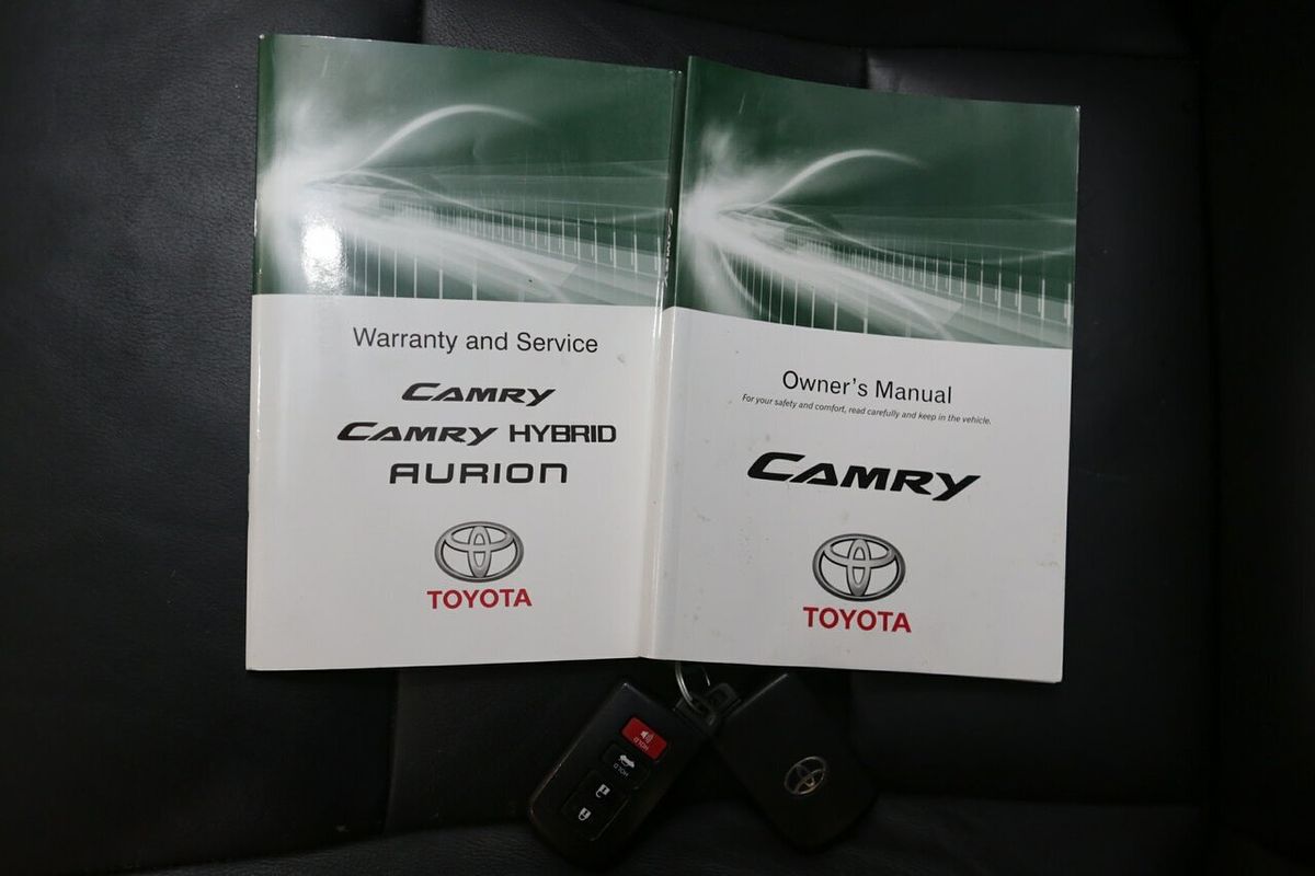 2015 Toyota Camry Atara SL AVV50R