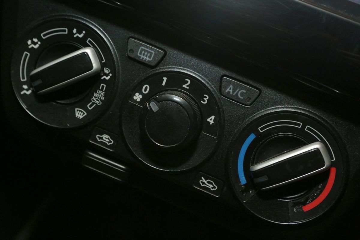 2019 Suzuki Swift GL Navigator AZ