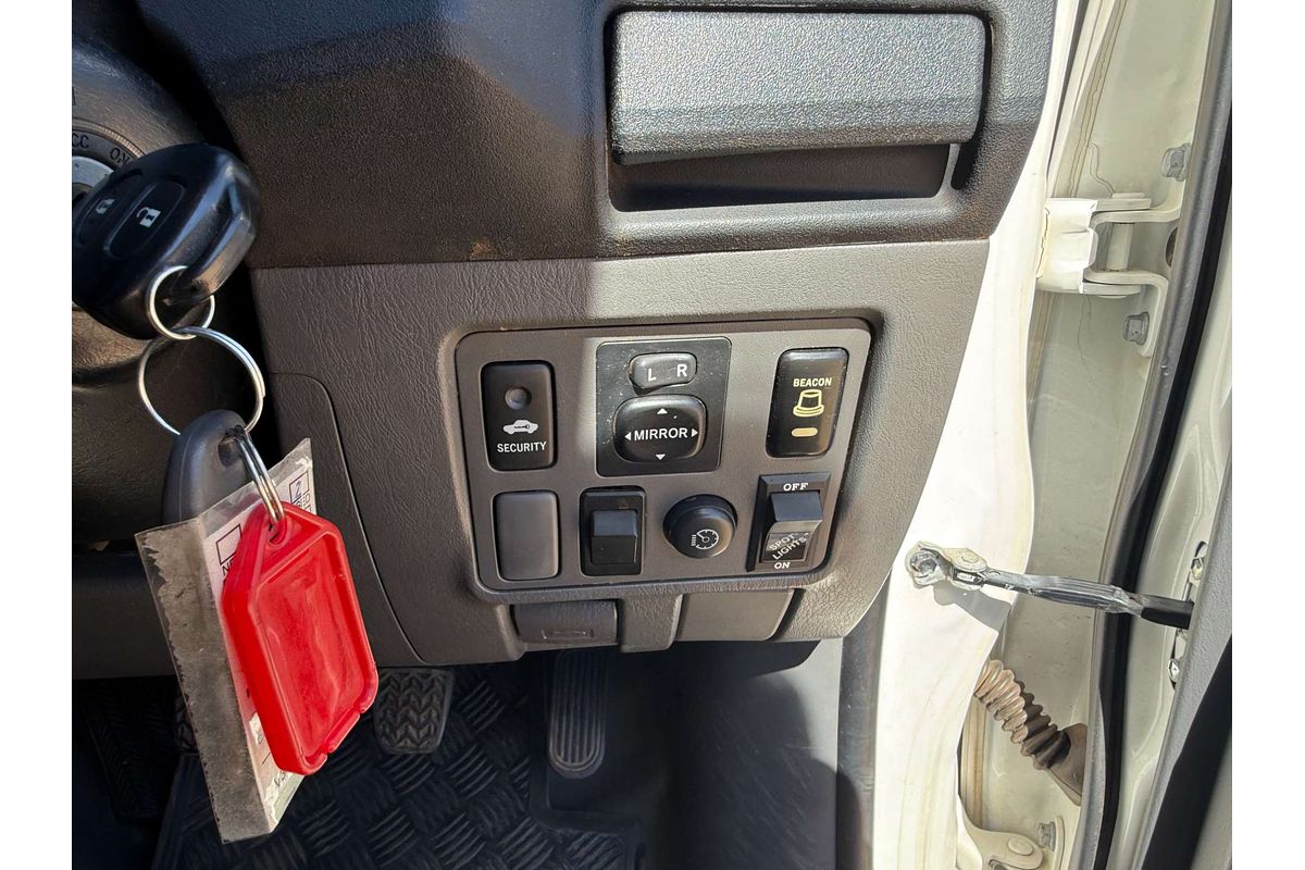 2014 Toyota Hilux SR KUN16R Rear Wheel Drive