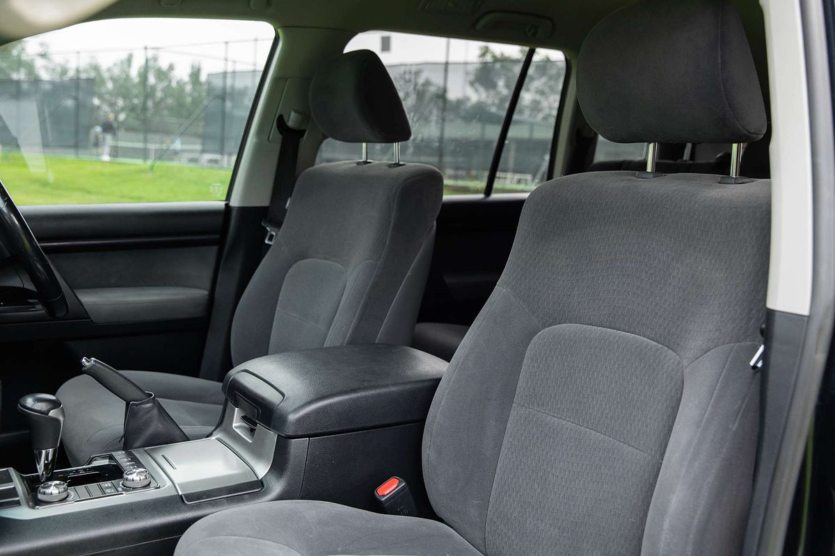 2019 Toyota Landcruiser GXL VDJ200R