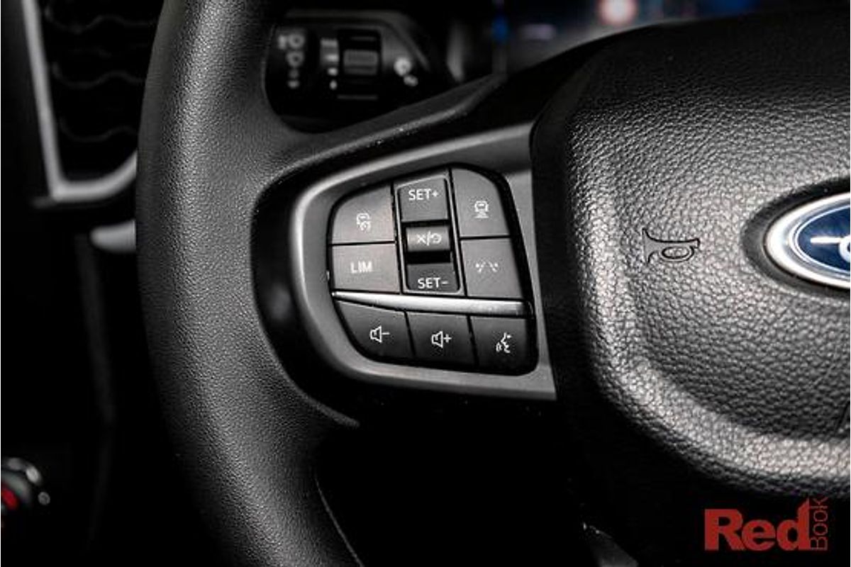 2025 Ford Ranger XLS  4X4