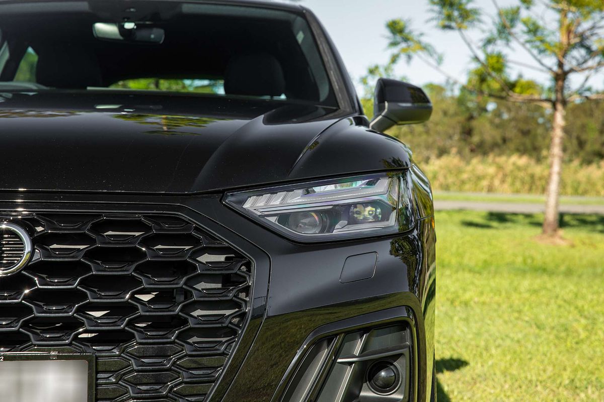2024 Audi Q5 45 TFSI S line FY