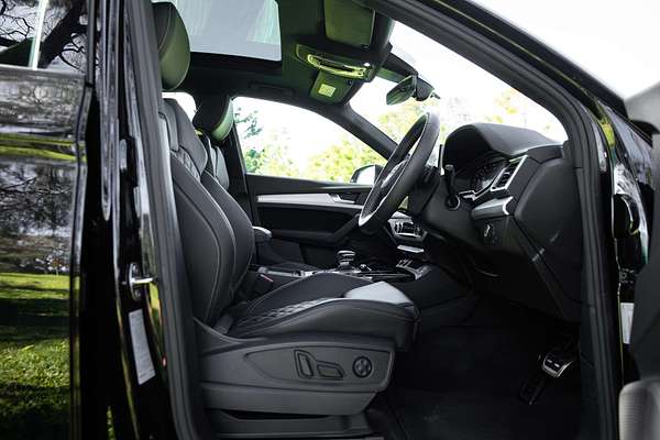 2024 Audi Q5 45 TFSI S line FY