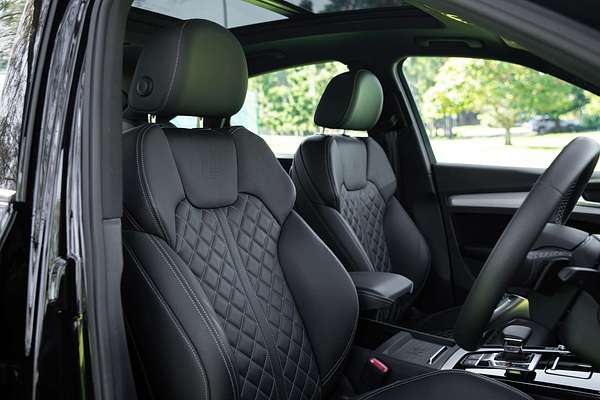 2024 Audi Q5 45 TFSI S line FY