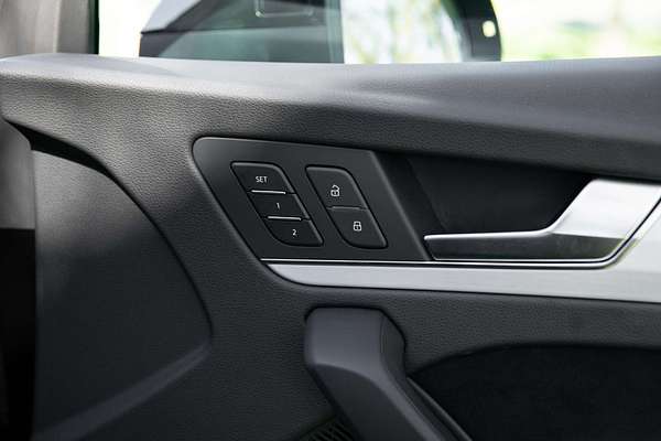 2024 Audi Q5 45 TFSI S line FY