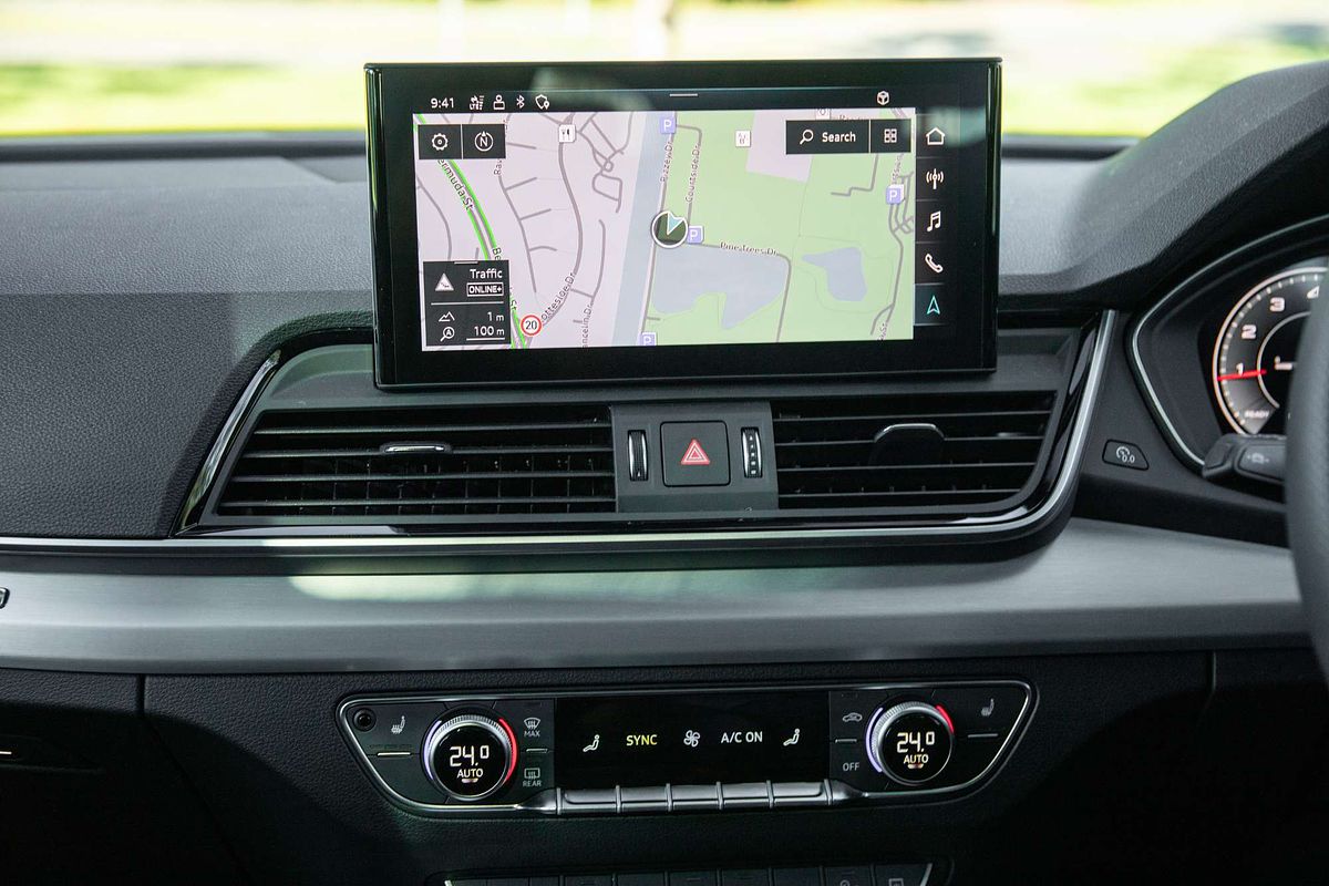 2024 Audi Q5 45 TFSI S line FY
