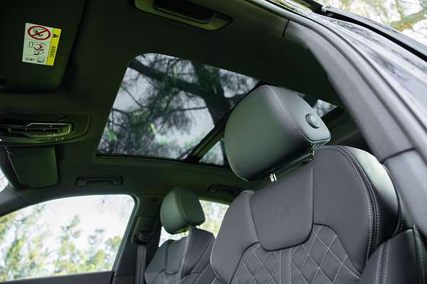 2024 Audi Q5 45 TFSI S line FY