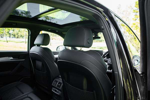 2024 Audi Q5 45 TFSI S line FY