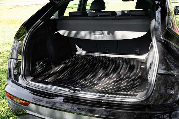 2024 Audi Q5 45 TFSI S line FY