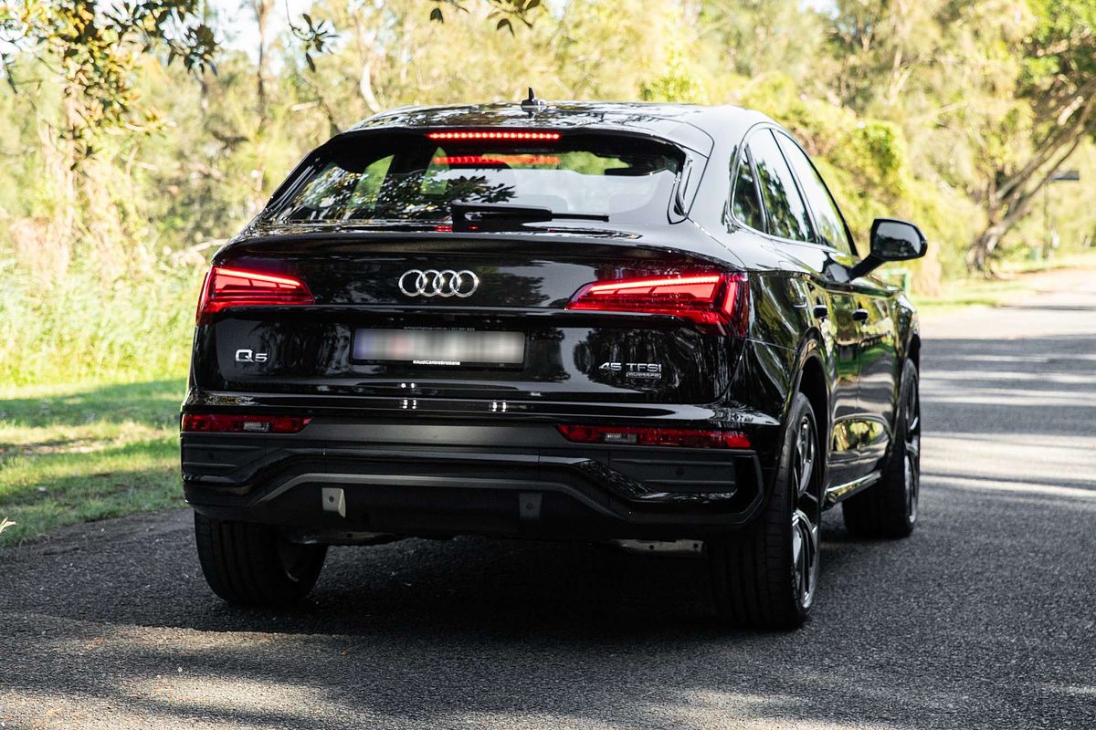 2024 Audi Q5 45 TFSI S line FY