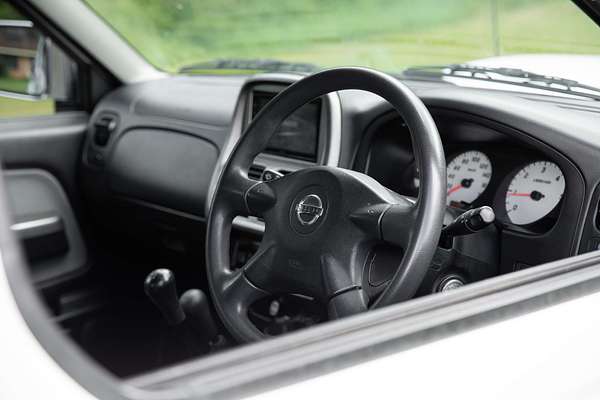 2012 Nissan Navara ST-R D22 4X4