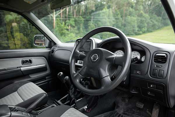 2012 Nissan Navara ST-R D22 4X4