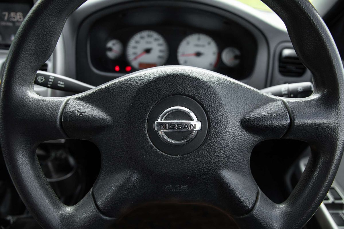 2012 Nissan Navara ST-R D22 4X4