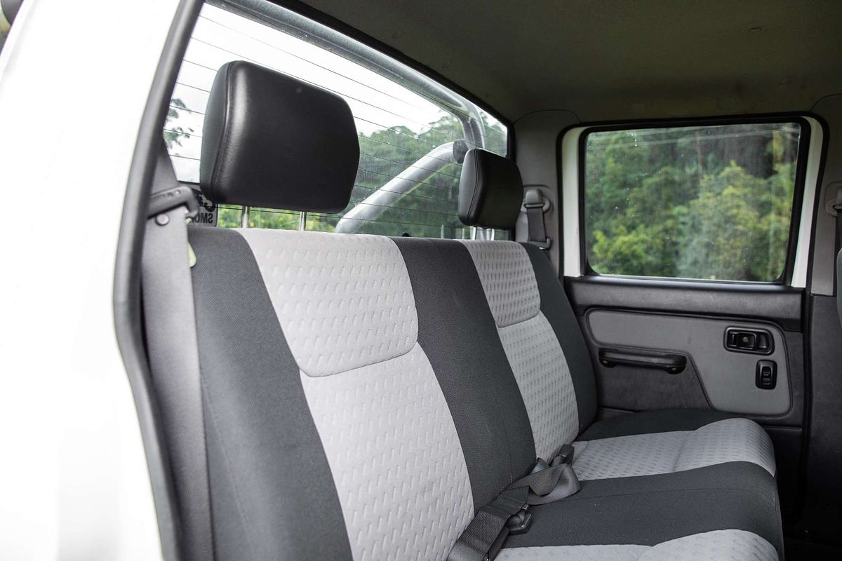 2012 Nissan Navara ST-R D22 4X4