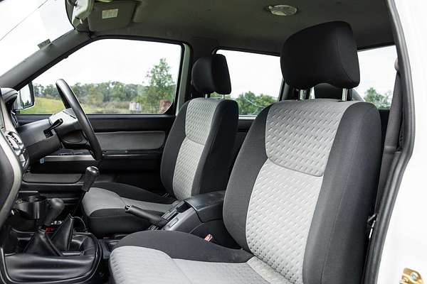 2012 Nissan Navara ST-R D22 4X4