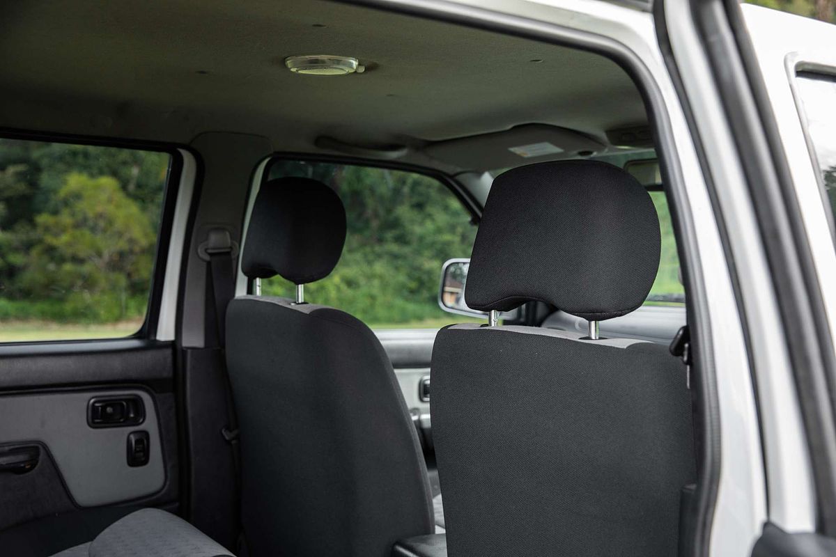2012 Nissan Navara ST-R D22 4X4