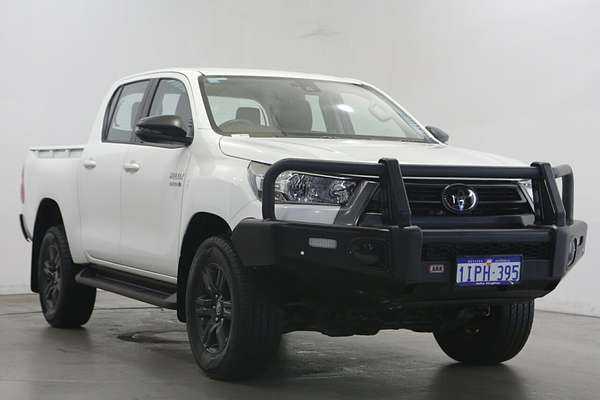 2024 Toyota Hilux SR GUN126R 4X4